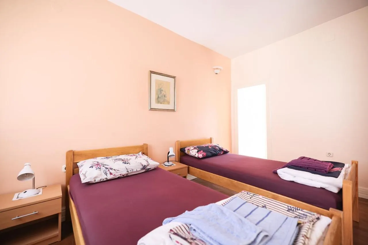Two Bedroom Apartment In City Center Igor Zadar