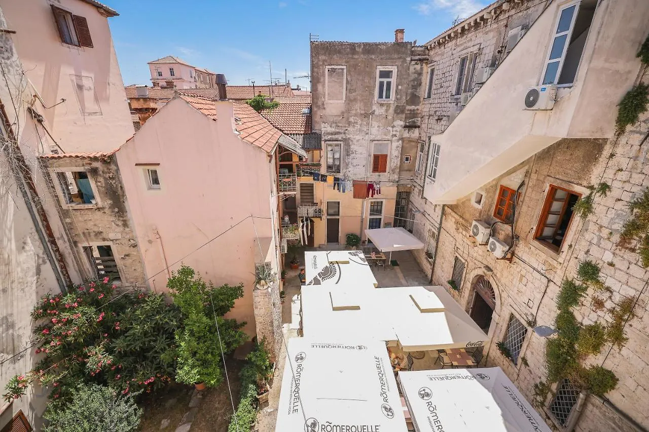Two Bedroom Apartment In City Center Igor Zadar 0*,