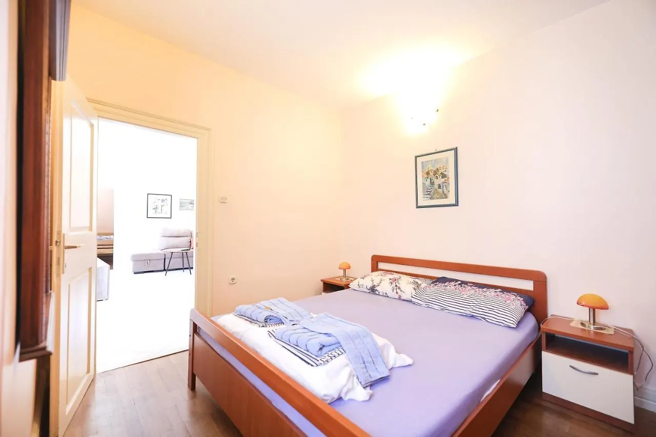 Two Bedroom Apartment In City Center Igor Zadar